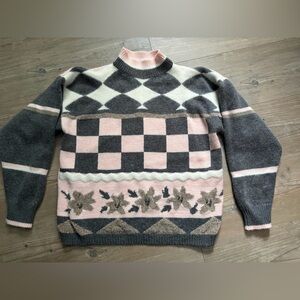 Source Unknown Pink, Gray & Cream Patterned Crewneck Sweater